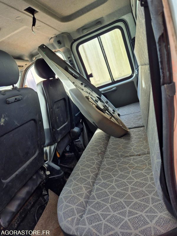 Renault master benne 2.5 dci 125 cv - Furgoneta basculante: foto 4 Renault master benne 2.5 dci 125 cv - Furgoneta basculante: foto 4