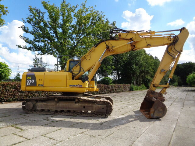 Komatsu PC210 LC-8 - Excavadora de cadenas: foto 1 Komatsu PC210 LC-8 - Excavadora de cadenas: foto 1