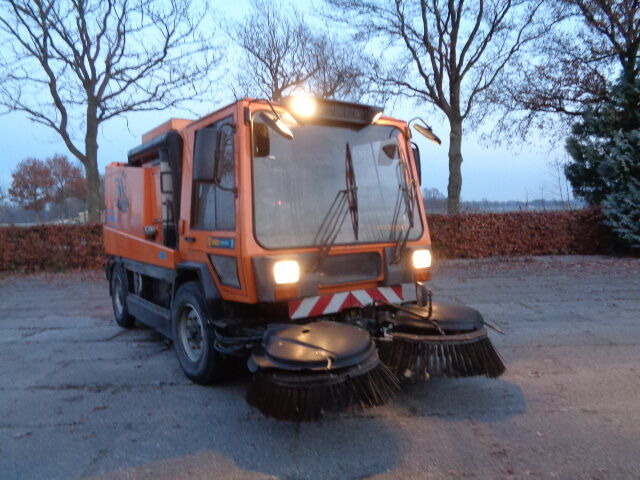 Schmidt Metro 500 4x2 - Barredora vial: foto 3 Schmidt Metro 500 4x2 - Barredora vial: foto 3