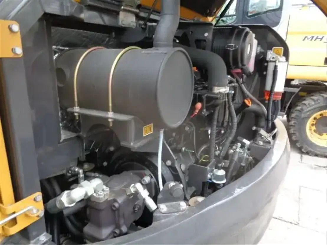 Excavadora de cadenas XCMG XE60GA: foto 7