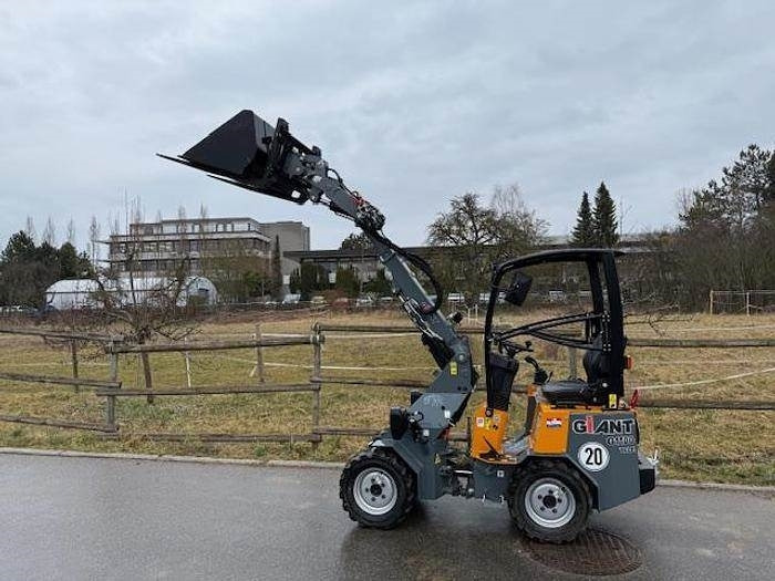 GiANT G1100 - Cargadora de ruedas: foto 1 GiANT G1100 - Cargadora de ruedas: foto 1