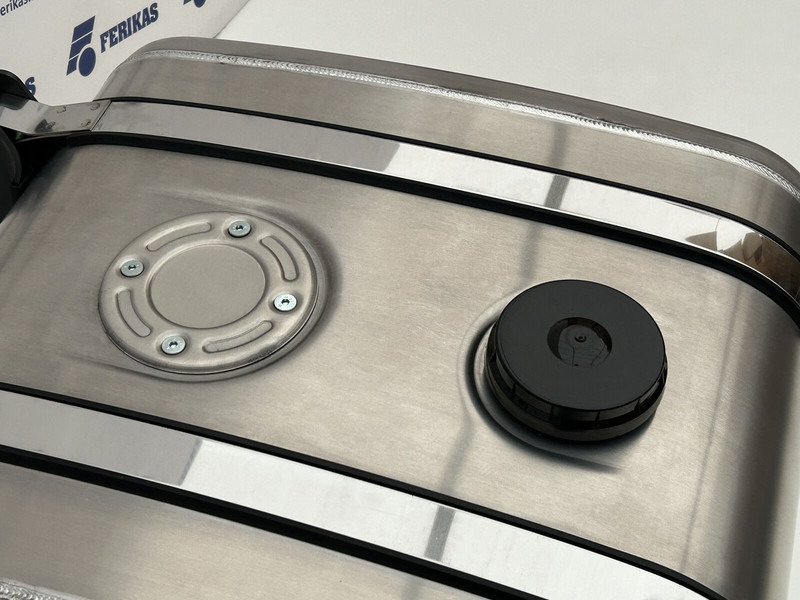 ALUMINUM hydraulic oil tank 230L - Depósito hidráulico para Camión: foto 4 ALUMINUM hydraulic oil tank 230L - Depósito hidráulico para Camión: foto 4