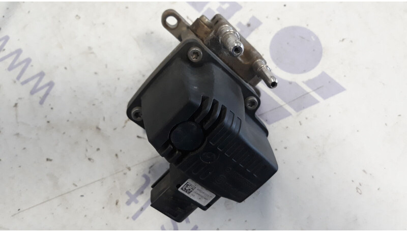 Mercedes-Benz Actros MP4 - Sistema de escape para Camión: foto 3 Mercedes-Benz Actros MP4 - Sistema de escape para Camión: foto 3