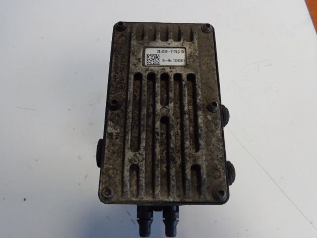 Mercedes-Benz Actros MP4 - Sistema de escape para Camión: foto 4 Mercedes-Benz Actros MP4 - Sistema de escape para Camión: foto 4