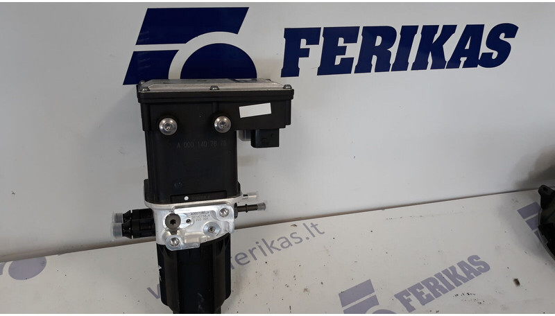 Mercedes-Benz Brand new OEM - Sistema de escape para Camión: foto 1 Mercedes-Benz Brand new OEM - Sistema de escape para Camión: foto 1