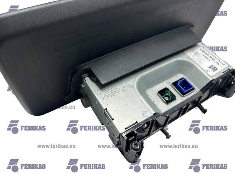 Mercedes-Benz LED - Salpicadero para Camión: foto 3 Mercedes-Benz LED - Salpicadero para Camión: foto 3