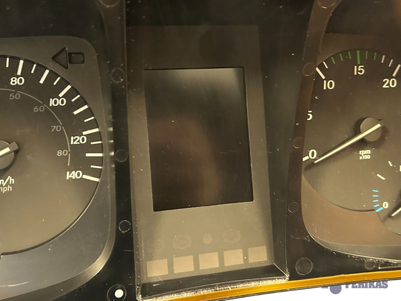 Mercedes-Benz UK version - Salpicadero para Camión: foto 4 Mercedes-Benz UK version - Salpicadero para Camión: foto 4