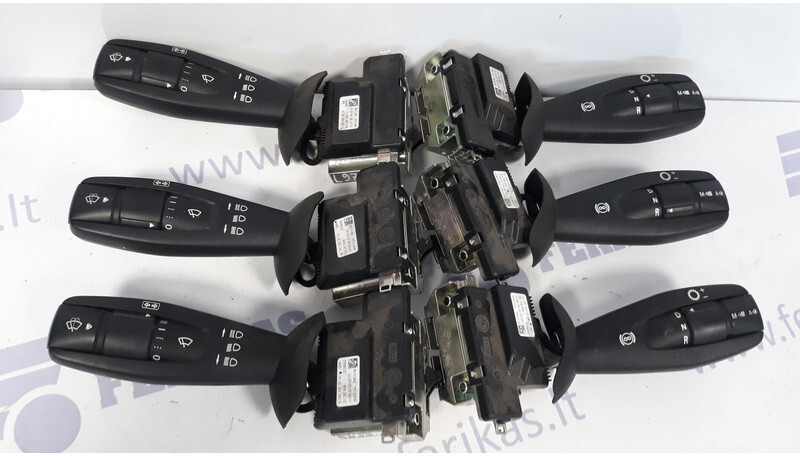 Mercedes-Benz wiper, turn switch stalk - Relé para Camión: foto 4 Mercedes-Benz wiper, turn switch stalk - Relé para Camión: foto 4