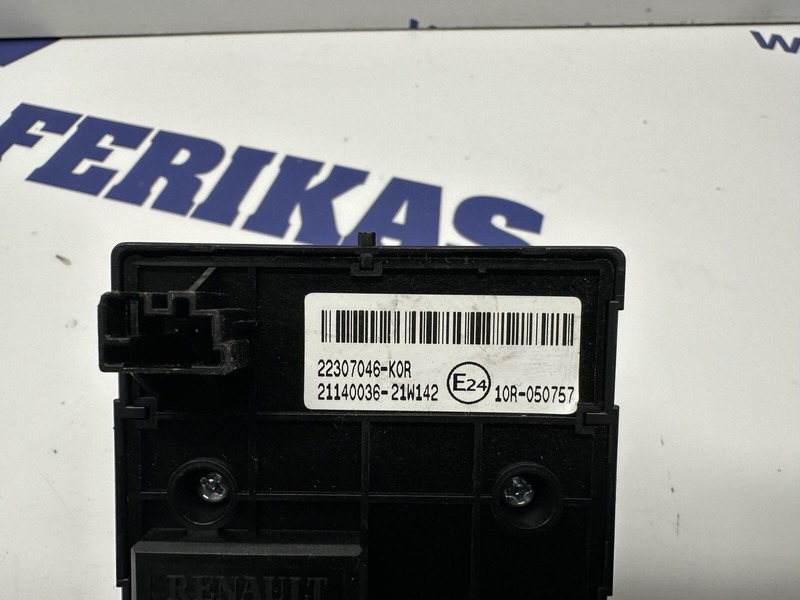 Renault cruise control switch - Salpicadero para Camión: foto 3 Renault cruise control switch - Salpicadero para Camión: foto 3