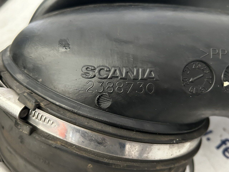 Scania air intake pipe - Tubo de admisión de aire para Camión: foto 3 Scania air intake pipe - Tubo de admisión de aire para Camión: foto 3