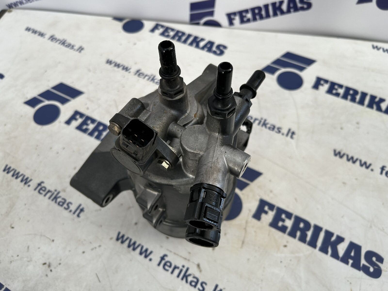 Scania fuel filter housing - Filtro de combustible para Camión: foto 3 Scania fuel filter housing - Filtro de combustible para Camión: foto 3