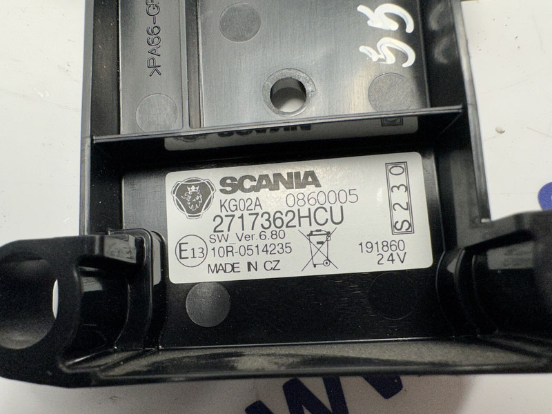 Scania parking brake switch - Cabina e interior para Camión: foto 4 Scania parking brake switch - Cabina e interior para Camión: foto 4
