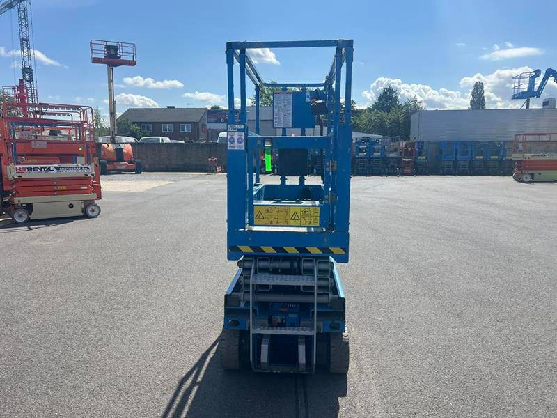 Genie GS1532 elektro 6m (1798) - Plataforma de tijeras: foto 4 Genie GS1532 elektro 6m (1798) - Plataforma de tijeras: foto 4