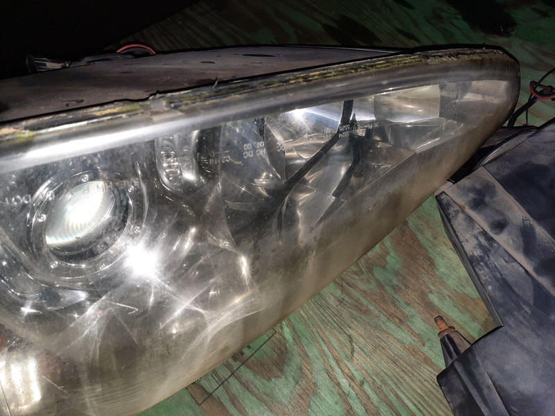 MAN . Скания . Вольво. Неоплан. - Faro delantero: foto 5 MAN . Скания . Вольво. Неоплан. - Faro delantero: foto 5