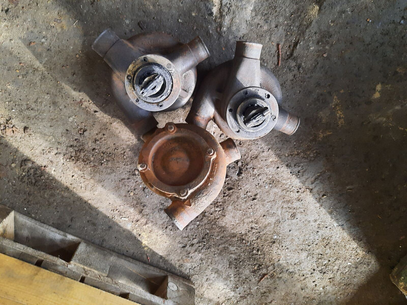 Volvo 4572010401. A4962010231 - Bomba de refrigerante: foto 1 Volvo 4572010401. A4962010231 - Bomba de refrigerante: foto 1