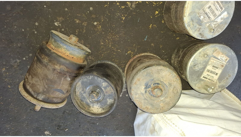 Volvo пневморессора . втулка стабилизатора - Suspensión neumática: foto 3 Volvo пневморессора . втулка стабилизатора - Suspensión neumática: foto 3