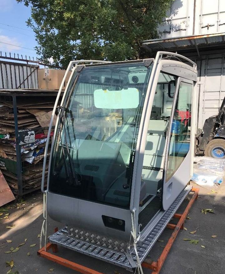 New TADANO FAUN ATF superstructure cab for TADANO FAUN ATF mobile crane - Cabina para Autogrúa: foto 1 New TADANO FAUN ATF superstructure cab for TADANO FAUN ATF mobile crane - Cabina para Autogrúa: foto 1