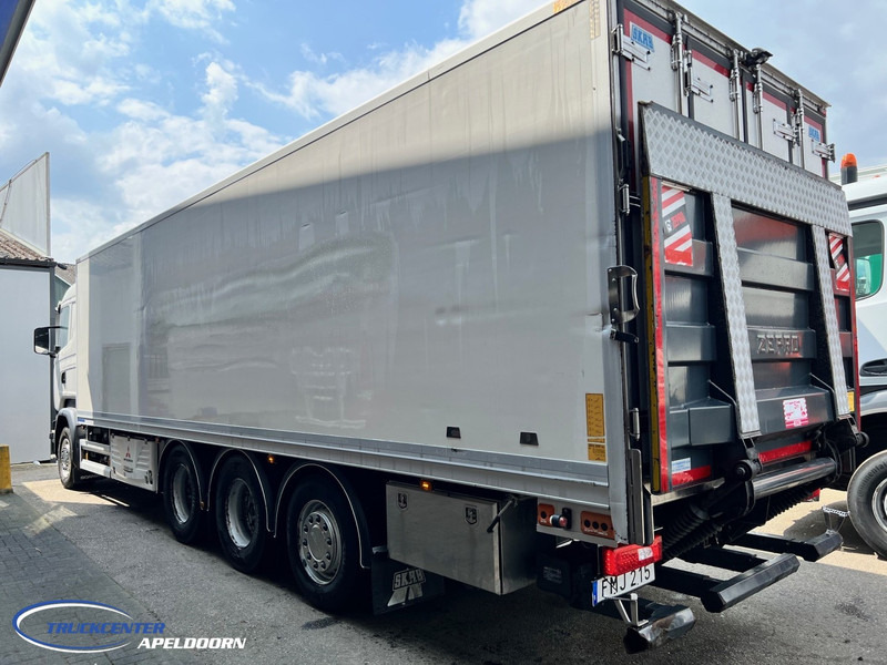 Scania R410 Mitsubishi Multitemp 3 zone, 8x4, 2000 kg lift - Camión frigorífico: foto 4 Scania R410 Mitsubishi Multitemp 3 zone, 8x4, 2000 kg lift - Camión frigorífico: foto 4