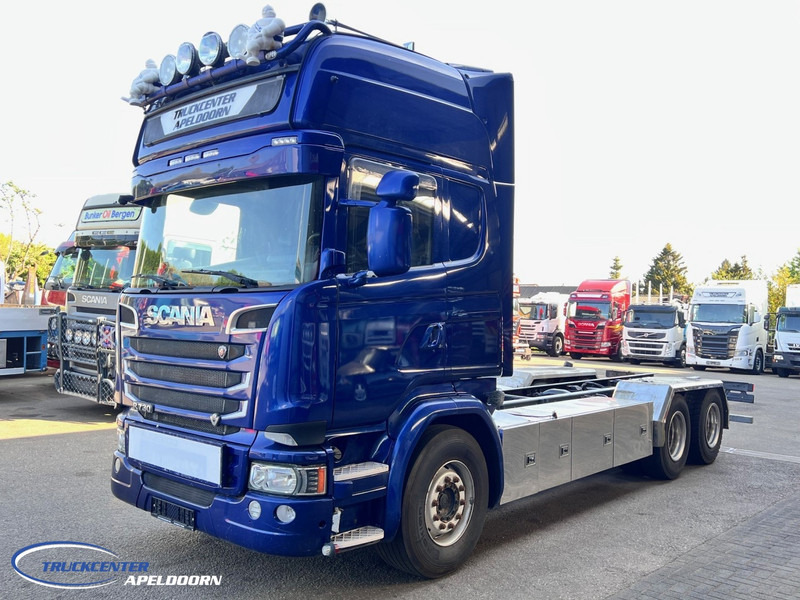 Scania R730 V8 6x4, Retarder, Clutch! Pto, Topline - Camión chasis: foto 3 Scania R730 V8 6x4, Retarder, Clutch! Pto, Topline - Camión chasis: foto 3