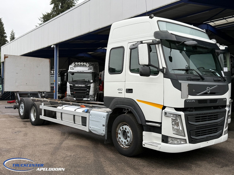 Volvo FM 410 379000 km, 6x2, Globetrotter - Camión chasis: foto 1 Volvo FM 410 379000 km, 6x2, Globetrotter - Camión chasis: foto 1