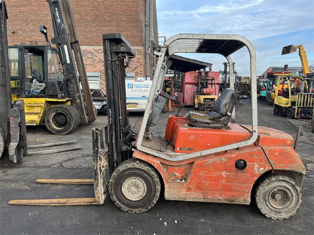 Cesab CBD30 - Carretilla elevadora diésel: foto 1 Cesab CBD30 - Carretilla elevadora diésel: foto 1