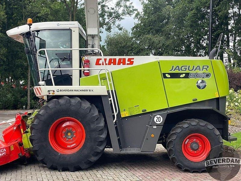 Claas Jaguar 830 492 - Maquinaria agrícola: foto 5 Claas Jaguar 830 492 - Maquinaria agrícola: foto 5