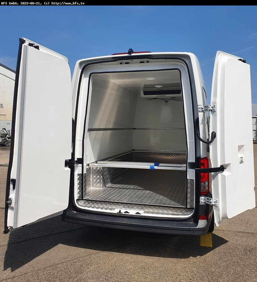 MAN TGE 3.140 4x2 F SB TGE Kühlkasten Automatik, The - Furgoneta frigorifica: foto 2 MAN TGE 3.140 4x2 F SB TGE Kühlkasten Automatik, The - Furgoneta frigorifica: foto 2