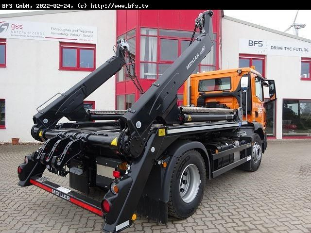 MAN TGM (TG3) 18.320 4x2 BL CH AK 12 MT - Camión portacontenedor de cadenas: foto 3 MAN TGM (TG3) 18.320 4x2 BL CH AK 12 MT - Camión portacontenedor de cadenas: foto 3