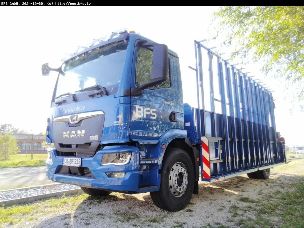 MAN TGM (TG3) 18.320 4x2 BL CH Glastransporter Hegla - Camión caja abierta, Camión grúa: foto 1 MAN TGM (TG3) 18.320 4x2 BL CH Glastransporter Hegla - Camión caja abierta, Camión grúa: foto 1