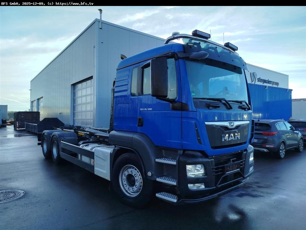 MAN TGS 26.500 6x4 BL Unfall-Fahrzeug! Instandgesetz - Camión multibasculante: foto 1 MAN TGS 26.500 6x4 BL Unfall-Fahrzeug! Instandgesetz - Camión multibasculante: foto 1