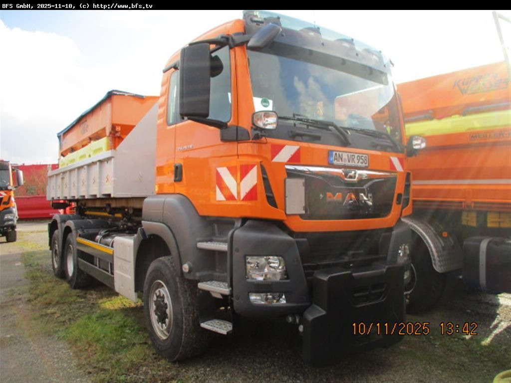 MAN TGS 28.510 6x4-4BL Winterdienst, Meiller - Camión multibasculante: foto 1 MAN TGS 28.510 6x4-4BL Winterdienst, Meiller - Camión multibasculante: foto 1