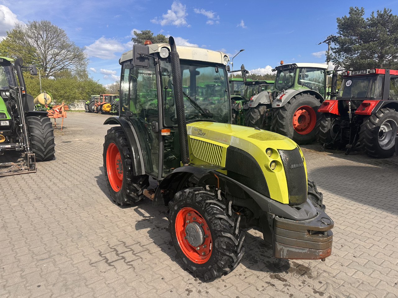 CLAAS NECTIS 257F - Tractor: foto 5 CLAAS NECTIS 257F - Tractor: foto 5