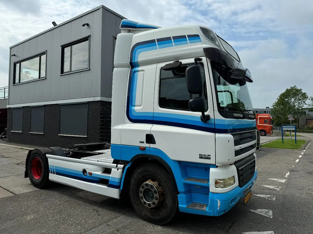 DAF CF 85.360 4X2 - EURO 5 - FULL SPOILER - NL TRUCK - Cabeza tractora: foto 3 DAF CF 85.360 4X2 - EURO 5 - FULL SPOILER - NL TRUCK - Cabeza tractora: foto 3
