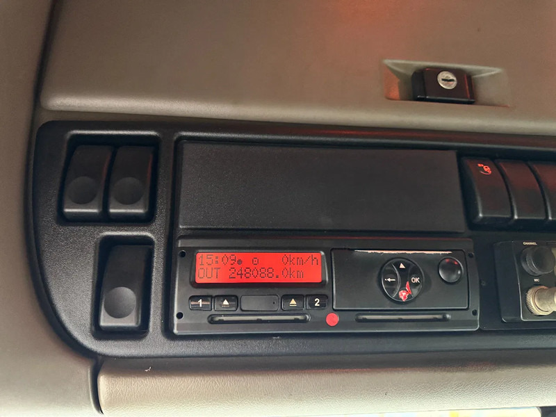 Leasing de DAF XF 105.460 4X2 - EURO 5 + FULL SPOILER + NL TRUCK DAF XF 105.460 4X2 - EURO 5 + FULL SPOILER + NL TRUCK: foto 13 Leasing de DAF XF 105.460 4X2 - EURO 5 + FULL SPOILER + NL TRUCK DAF XF 105.460 4X2 - EURO 5 + FULL SPOILER + NL TRUCK: foto 13