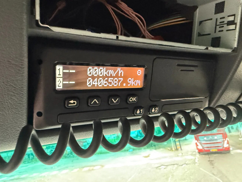 Cabeza tractora MAN TGX 28.560 6X2 EURO 6 - GCW: 90 TON - ONLY 406.587 KM: foto 14