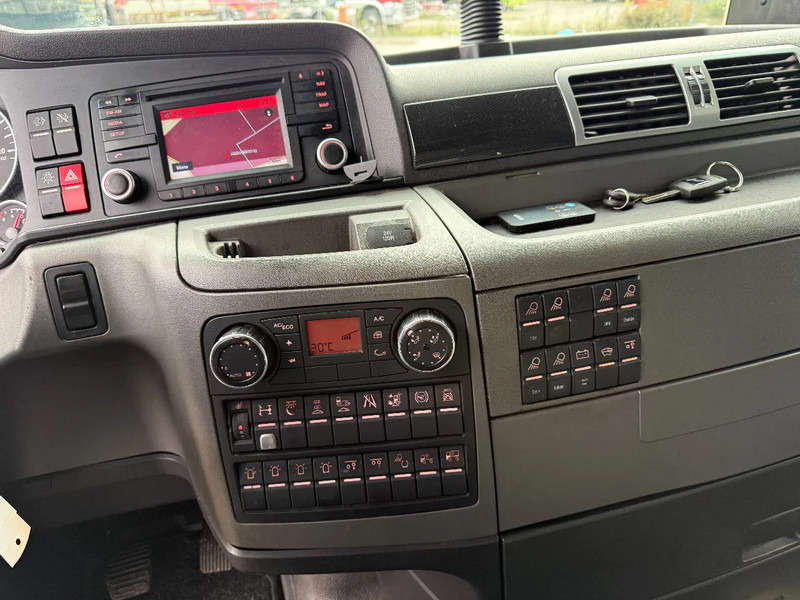 Cabeza tractora MAN TGX 28.560 6X2 EURO 6 - GCW: 90 TON - ONLY 406.587 KM: foto 17