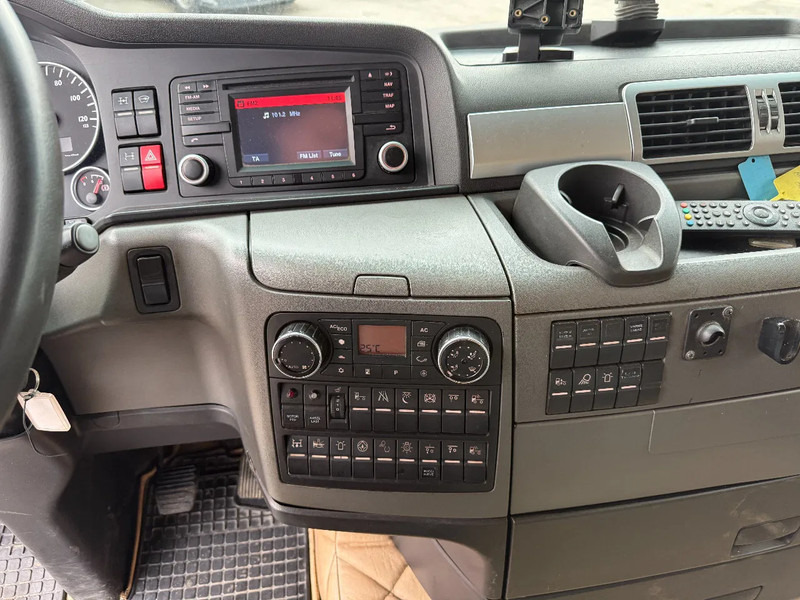 Cabeza tractora MAN TGX 41.540 8X4 180 TON+ RETARDER + PTO HYDRAULICS: foto 18 Cabeza tractora MAN TGX 41.540 8X4 180 TON+ RETARDER + PTO HYDRAULICS: foto 18