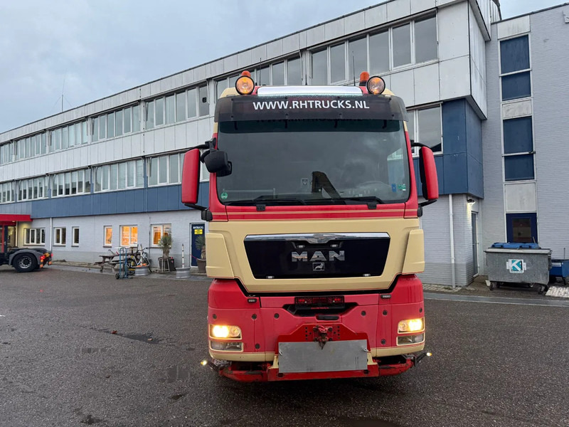 MAN TGX 41.540 8X4 + RETARDER + HYDRAULICS PTO - Cabeza tractora: foto 2 MAN TGX 41.540 8X4 + RETARDER + HYDRAULICS PTO - Cabeza tractora: foto 2