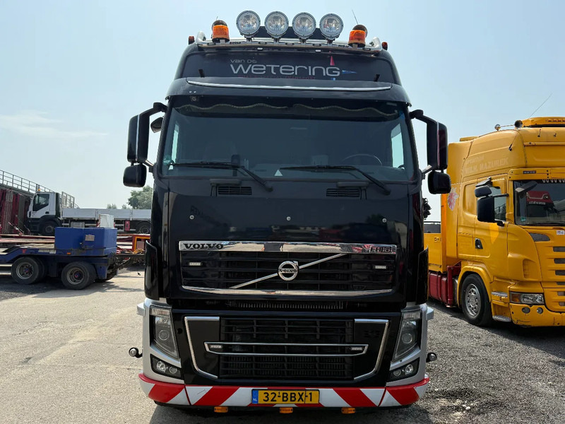 Volvo FH 16.750 8X4 - 160 TON + RETARDER - Cabeza tractora: foto 2 Volvo FH 16.750 8X4 - 160 TON + RETARDER - Cabeza tractora: foto 2
