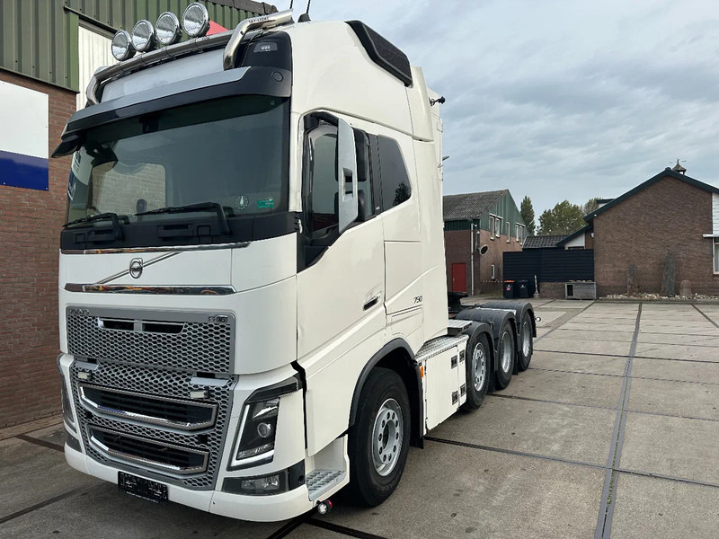 Volvo FH 16.750 8X4, 180 TON POWER STEERING HYDRAULIC - Cabeza tractora: foto 2 Volvo FH 16.750 8X4, 180 TON POWER STEERING HYDRAULIC - Cabeza tractora: foto 2