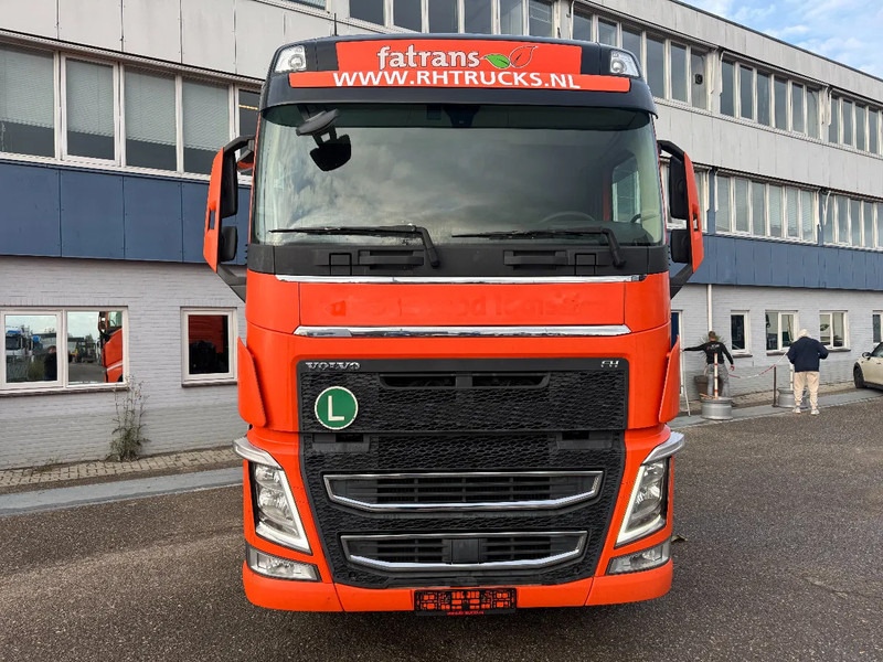 Volvo FH 460 4X2 EURO 6 SKIRTS PARK COOL I SHIFT - Cabeza tractora: foto 2 Volvo FH 460 4X2 EURO 6 SKIRTS PARK COOL I SHIFT - Cabeza tractora: foto 2