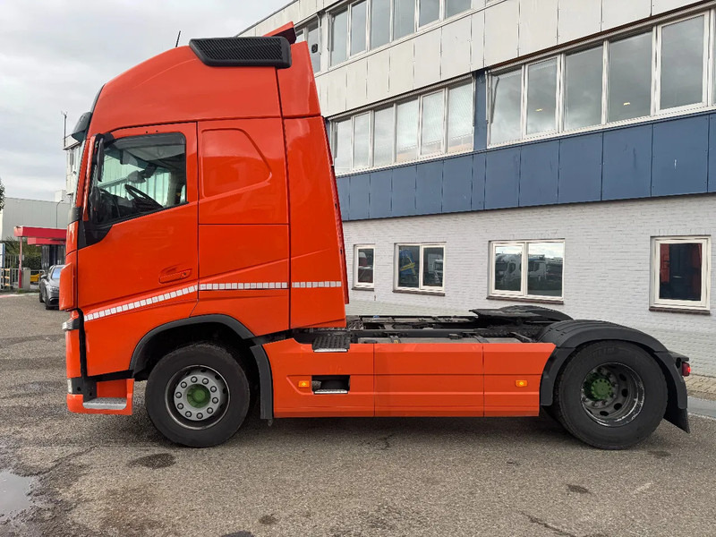 Cabeza tractora Volvo FH 500 4X2 EURO 6 SKIRTS STANDKLIMA: foto 7 Cabeza tractora Volvo FH 500 4X2 EURO 6 SKIRTS STANDKLIMA: foto 7