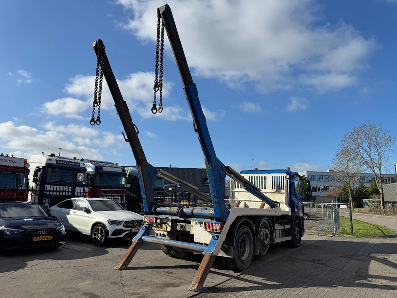 DAF CF 400 6X2 - EURO 6 + VDL P-18 + REMOTE + LIFT AXLE - Camión portacontenedor de cadenas: foto 3 DAF CF 400 6X2 - EURO 6 + VDL P-18 + REMOTE + LIFT AXLE - Camión portacontenedor de cadenas: foto 3
