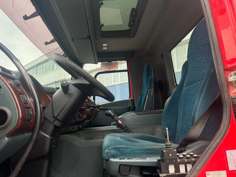 Leasing de DAF CF 85.430 6X4 EURO 3 FULL STEEL VDL 25 TON DAF CF 85.430 6X4 EURO 3 FULL STEEL VDL 25 TON: foto 8 Leasing de DAF CF 85.430 6X4 EURO 3 FULL STEEL VDL 25 TON DAF CF 85.430 6X4 EURO 3 FULL STEEL VDL 25 TON: foto 8