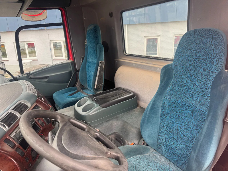 Leasing de DAF CF 85.430 6X4 EURO 3 FULL STEEL VDL 25 TON DAF CF 85.430 6X4 EURO 3 FULL STEEL VDL 25 TON: foto 9 Leasing de DAF CF 85.430 6X4 EURO 3 FULL STEEL VDL 25 TON DAF CF 85.430 6X4 EURO 3 FULL STEEL VDL 25 TON: foto 9
