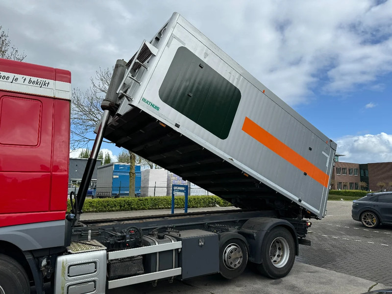 DAF XF 460 6X2 EURO 6 + BULTHUIS TIPPER - Camión volquete: foto 5 DAF XF 460 6X2 EURO 6 + BULTHUIS TIPPER - Camión volquete: foto 5