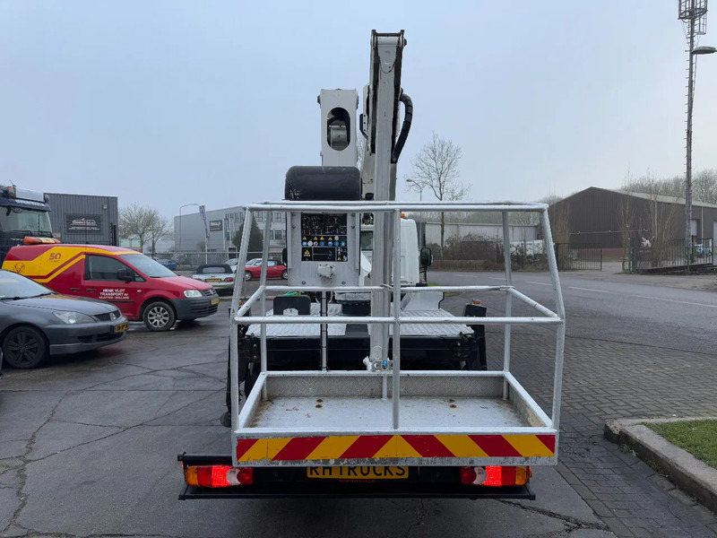 Leasing de Nissan Cabstar 35.12 + ISOLI 21 METER AERIAL PLATFORM Nissan Cabstar 35.12 + ISOLI 21 METER AERIAL PLATFORM: foto 12 Leasing de Nissan Cabstar 35.12 + ISOLI 21 METER AERIAL PLATFORM Nissan Cabstar 35.12 + ISOLI 21 METER AERIAL PLATFORM: foto 12