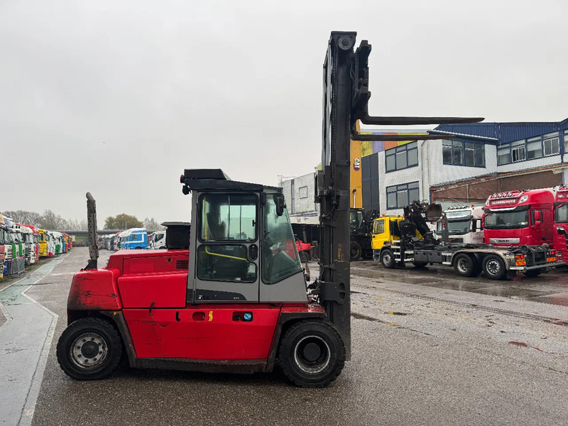 Kalmar DCF 80-9 8000 KG 2 STAGE MAST FORK POSITIONER DIESEL - Carretilla elevadora diésel: foto 5 Kalmar DCF 80-9 8000 KG 2 STAGE MAST FORK POSITIONER DIESEL - Carretilla elevadora diésel: foto 5