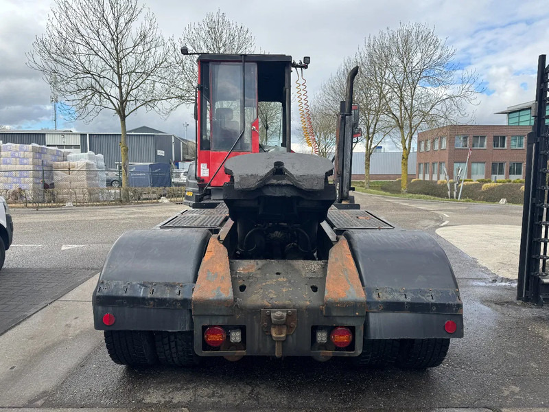 Kalmar TT612D 4X2 - Tractor industrial: foto 5 Kalmar TT612D 4X2 - Tractor industrial: foto 5