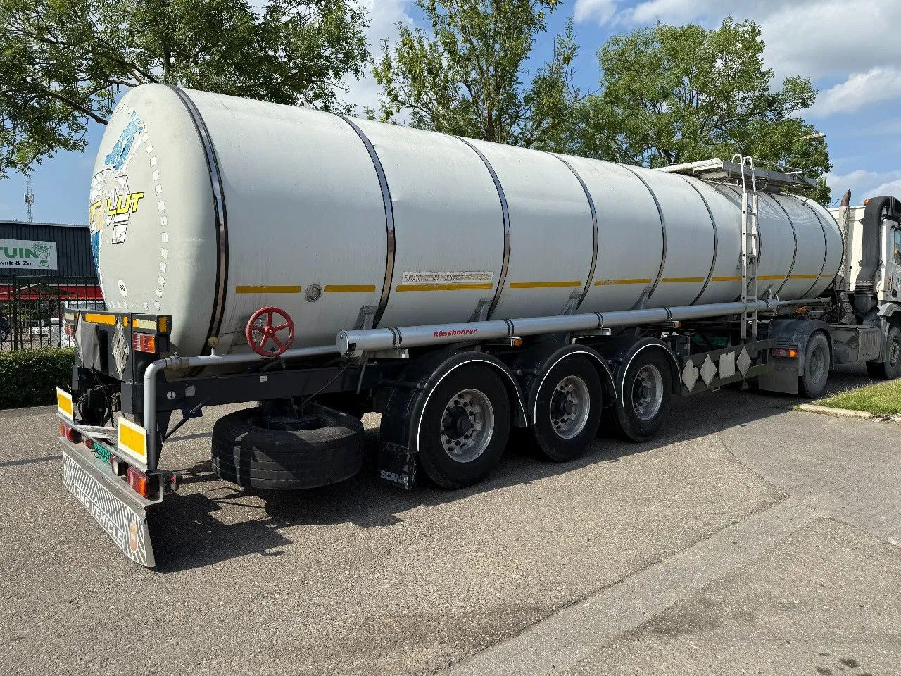 Kässbohrer BITUM - 32000 LITER - 1 COMP. - Semirremolque cisterna: foto 3 Kässbohrer BITUM - 32000 LITER - 1 COMP. - Semirremolque cisterna: foto 3